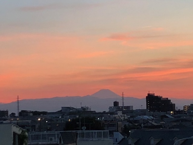 2022Jul24-Sunset1 - 1.jpeg